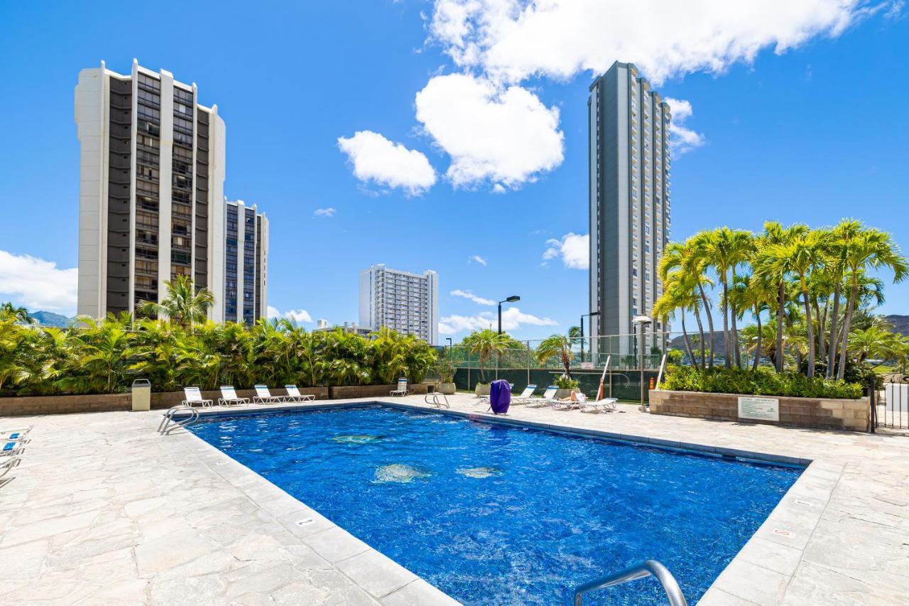 Stunning Mountain View Condo, Near Beach With Parking Honolulu Exterior foto